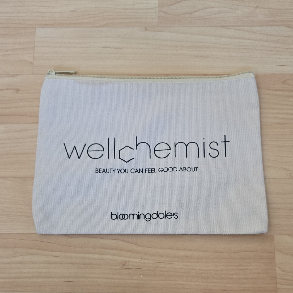 NWOT Bloomingdale's Wellchemist Cosmetic Bag Cosmeric Pouch 10"×7.30"